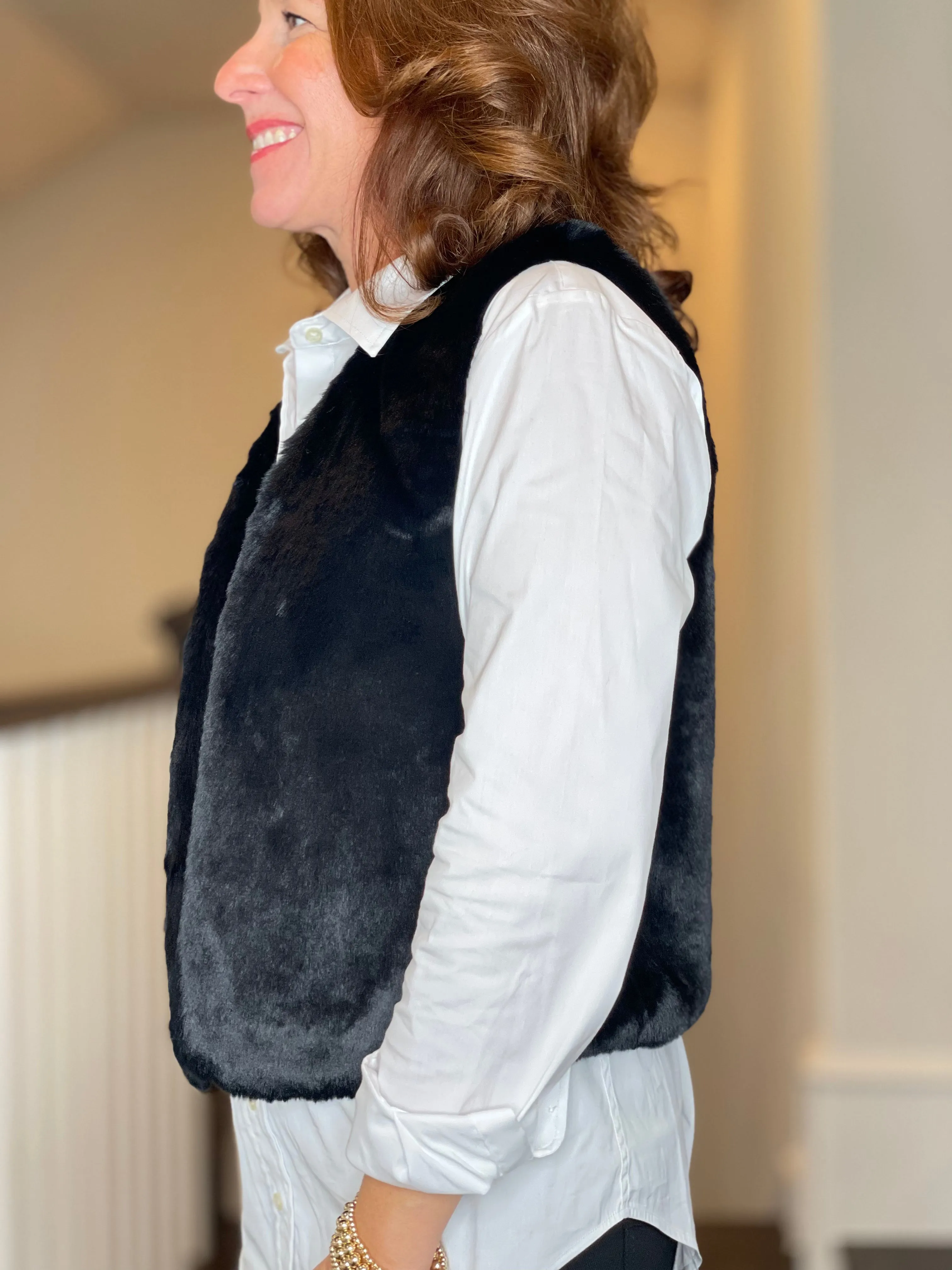 Molly Bracken Faux Fur Vest in Black